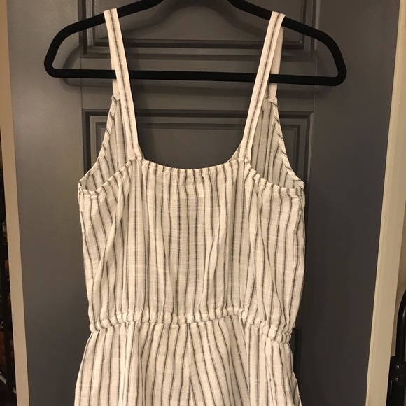 NWT Old Navy Stripped Romper - Picture 5 of 12